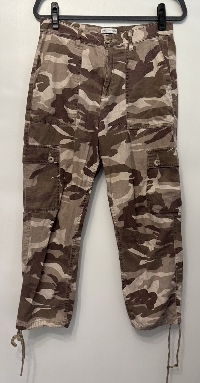 VINTAGE URBAN OUTFITTERS SURPLUS CAMOFLAGE CARGO PANTS SIZE US 8/ UK 12